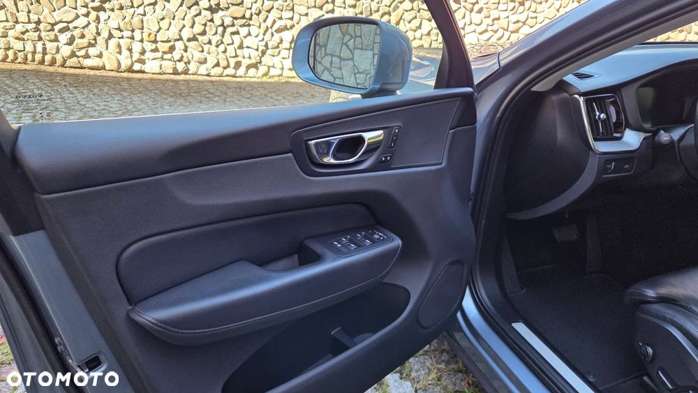Volvo XC 60 B5 B AWD Inscription - 13