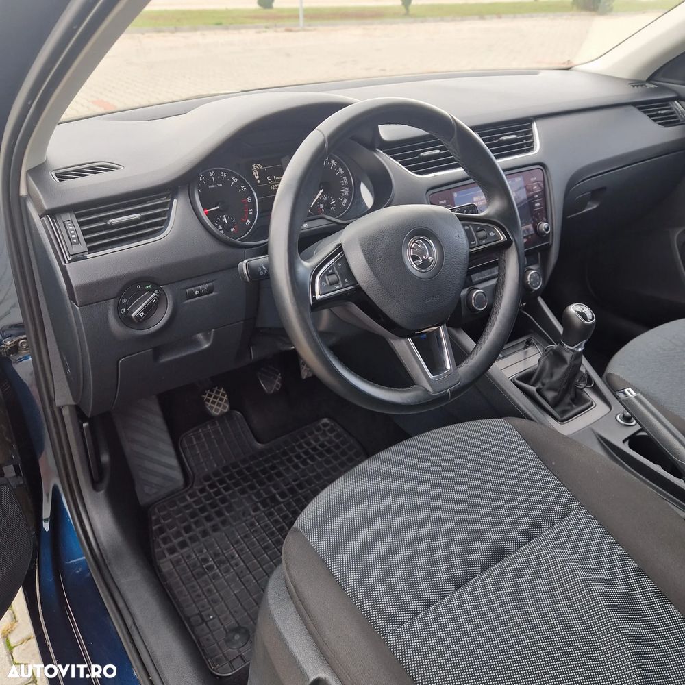 Skoda Octavia - 7