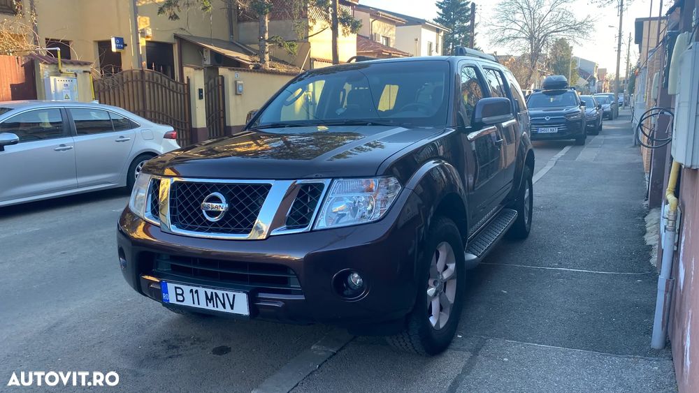 Nissan Pathfinder 2.5 dCi DPF All Mode 4X4 SE - 2