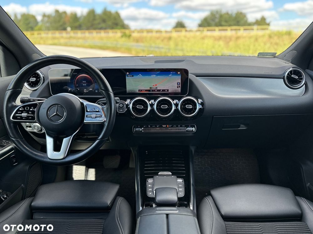 Mercedes-Benz GLA 200 Business Edition - 14