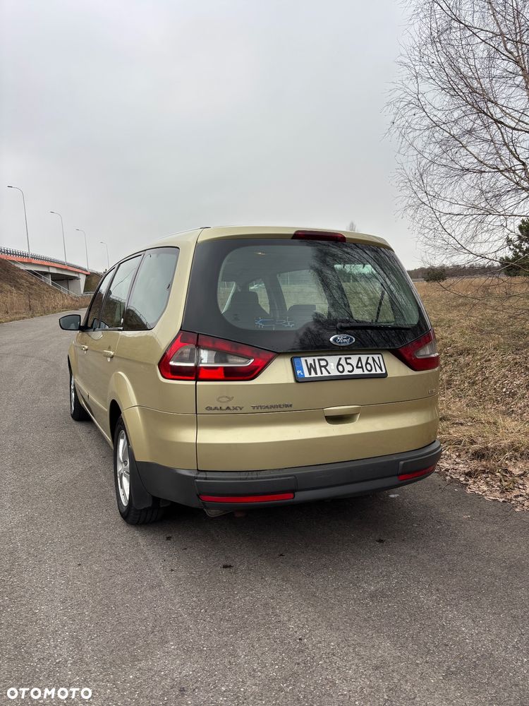 Ford Galaxy 2.0 TDCi Titanium - 3