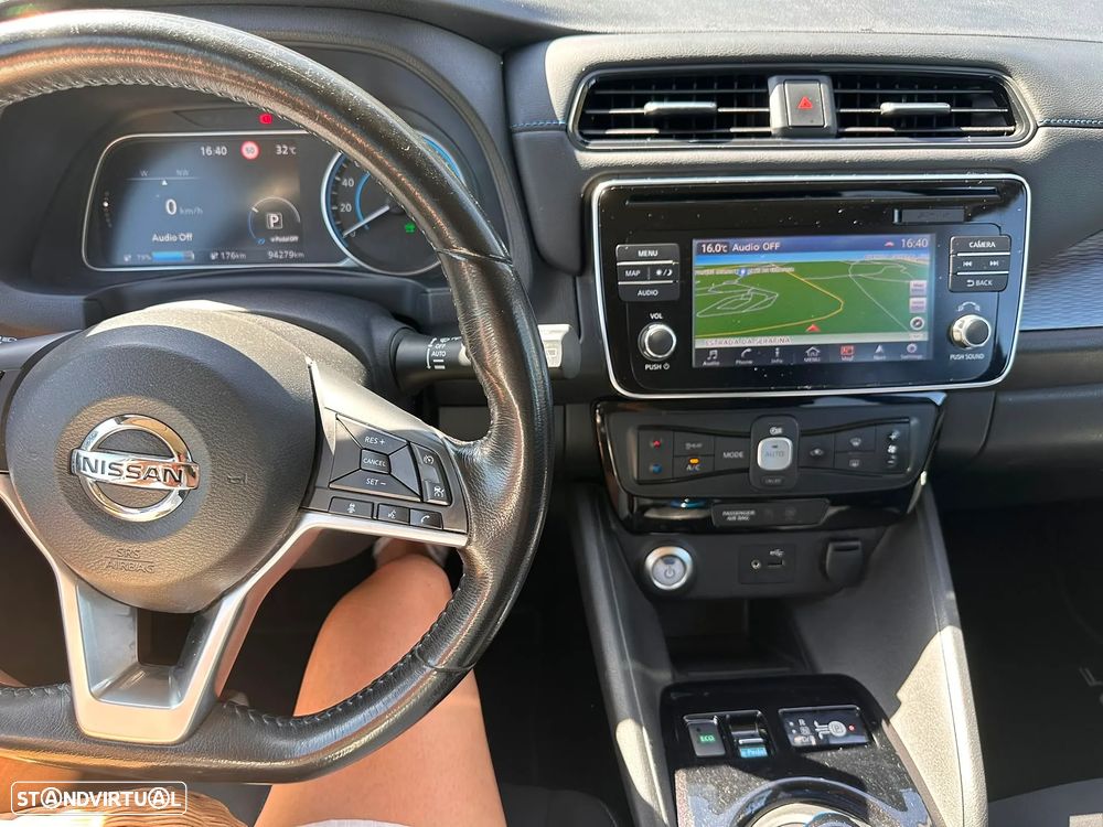 Nissan Leaf 40 kWh Acenta - 11