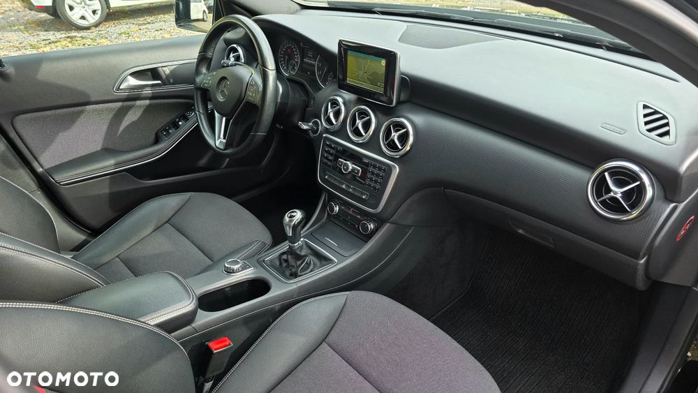 Mercedes-Benz Klasa A 180 BlueEfficiency Edition - 17