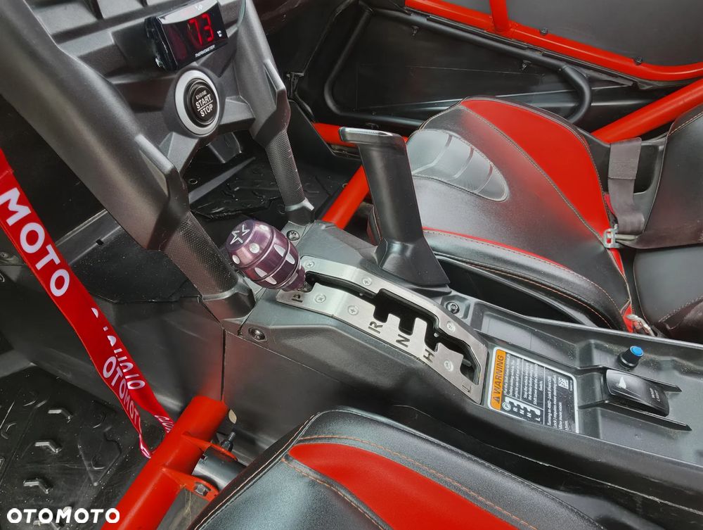 Can-Am Maverick - 8