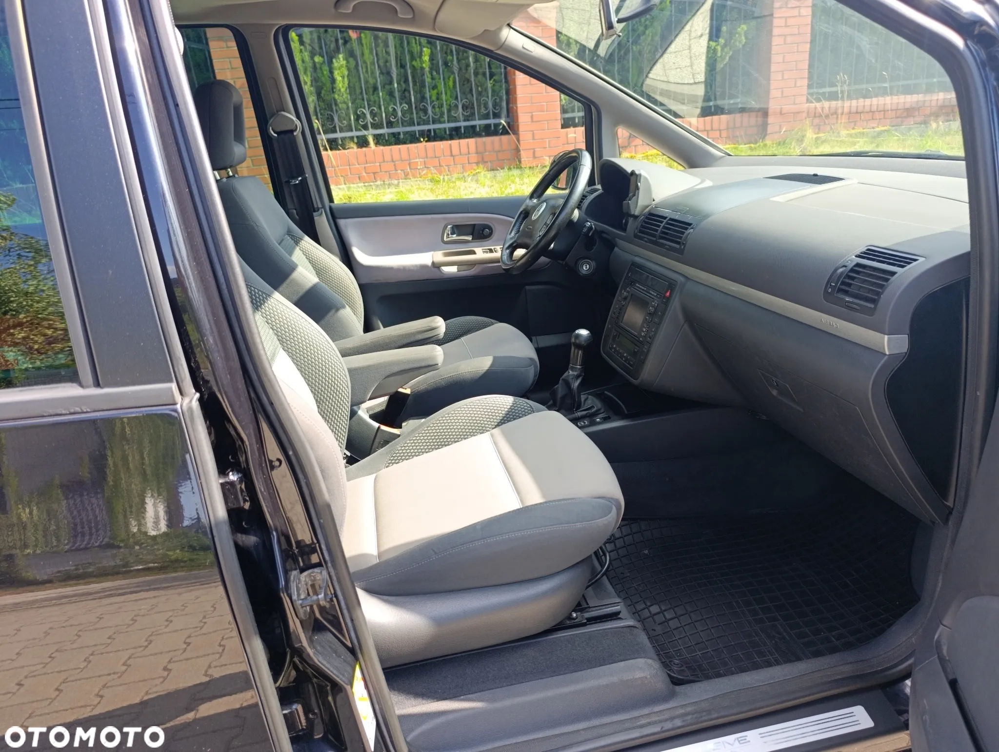 Volkswagen Sharan 2.0 TDI DPF Exclusive Edition II - 20