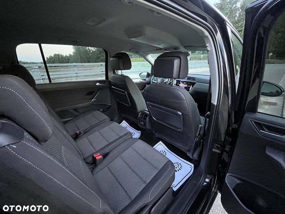 Volkswagen Touran 2.0 TDI SCR DSG Comfortline - 10
