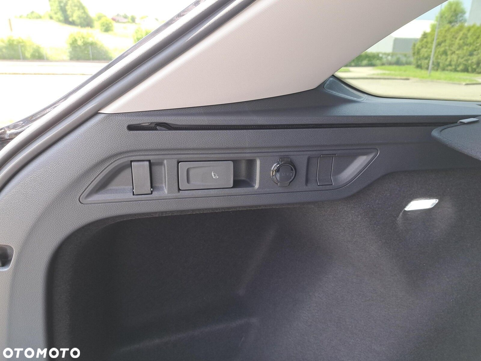 Volkswagen Passat 2.0 TDI SCR Elegance DSG - 15