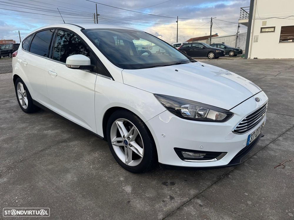 Ford Focus 1.0 EcoBoost S&S Aut. Trend - 8