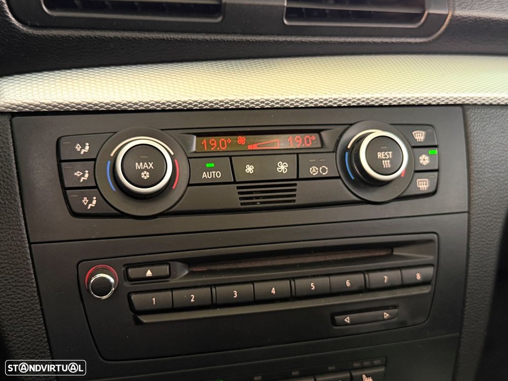 BMW 120 d Limited Edition Lifestyle c/ M Sport Pack - 12