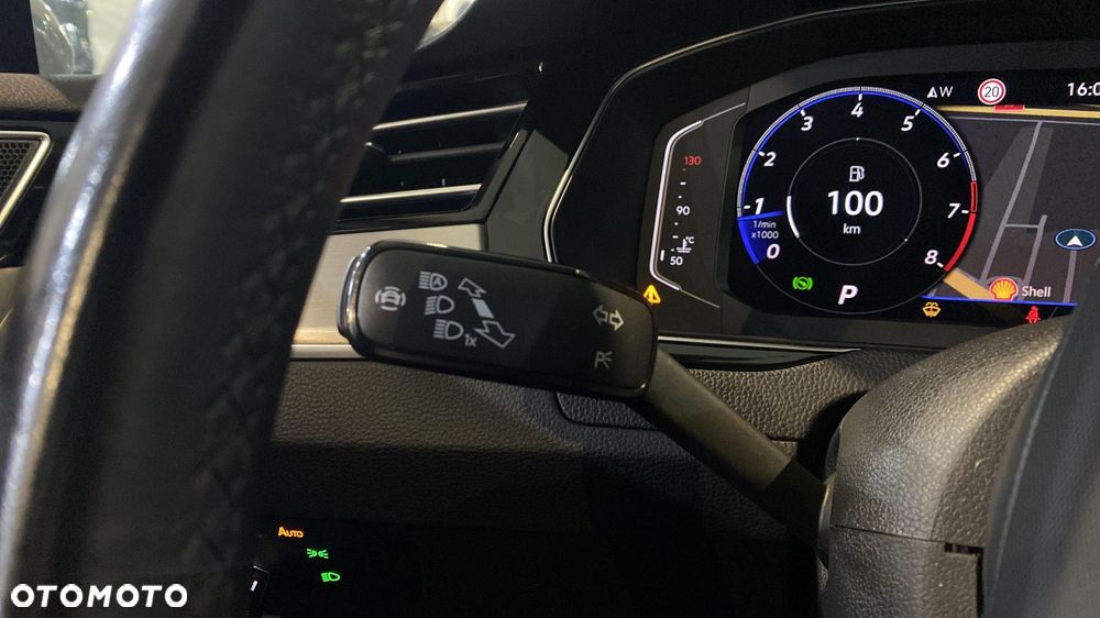 Volkswagen Passat - 24