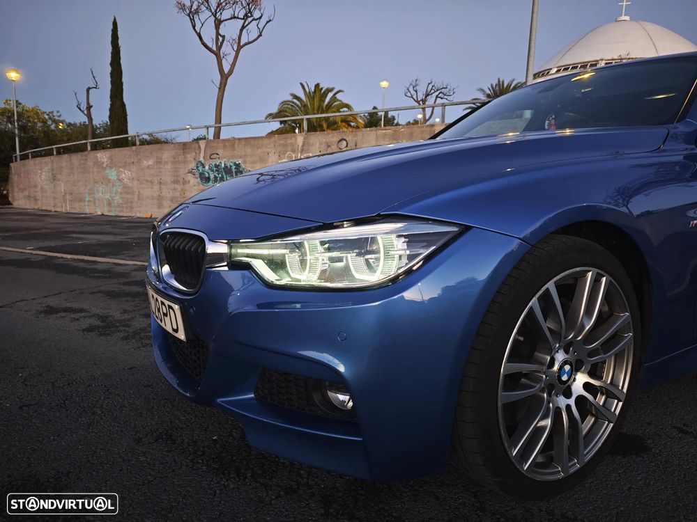 BMW 320 i Aut. M Sport - 24