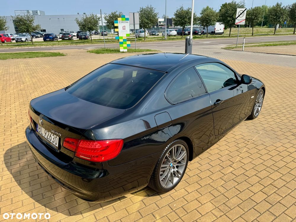 BMW Seria 3 320i - 9