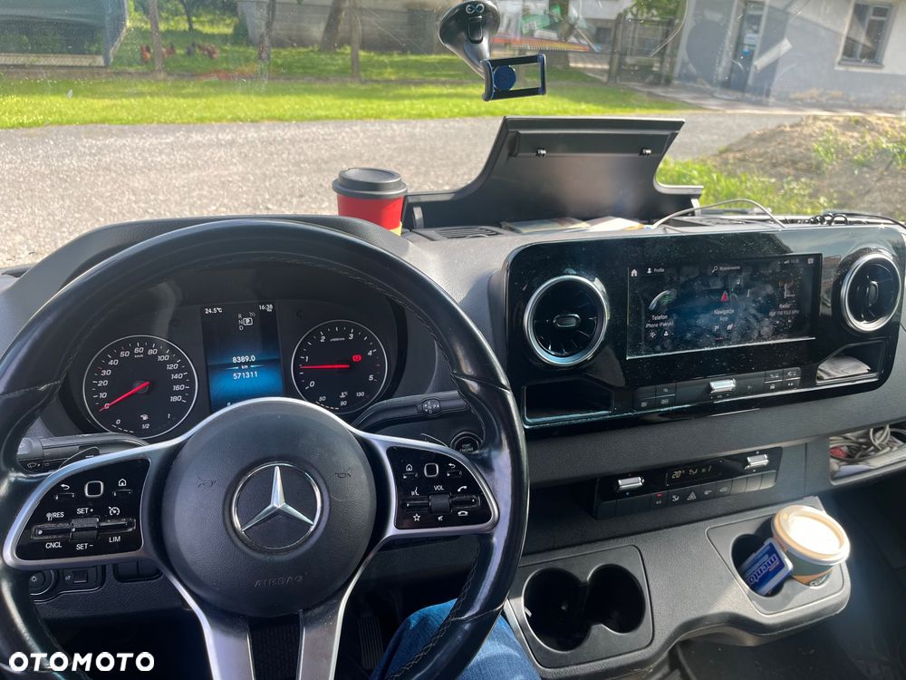 Mercedes-Benz Sprinter - 10