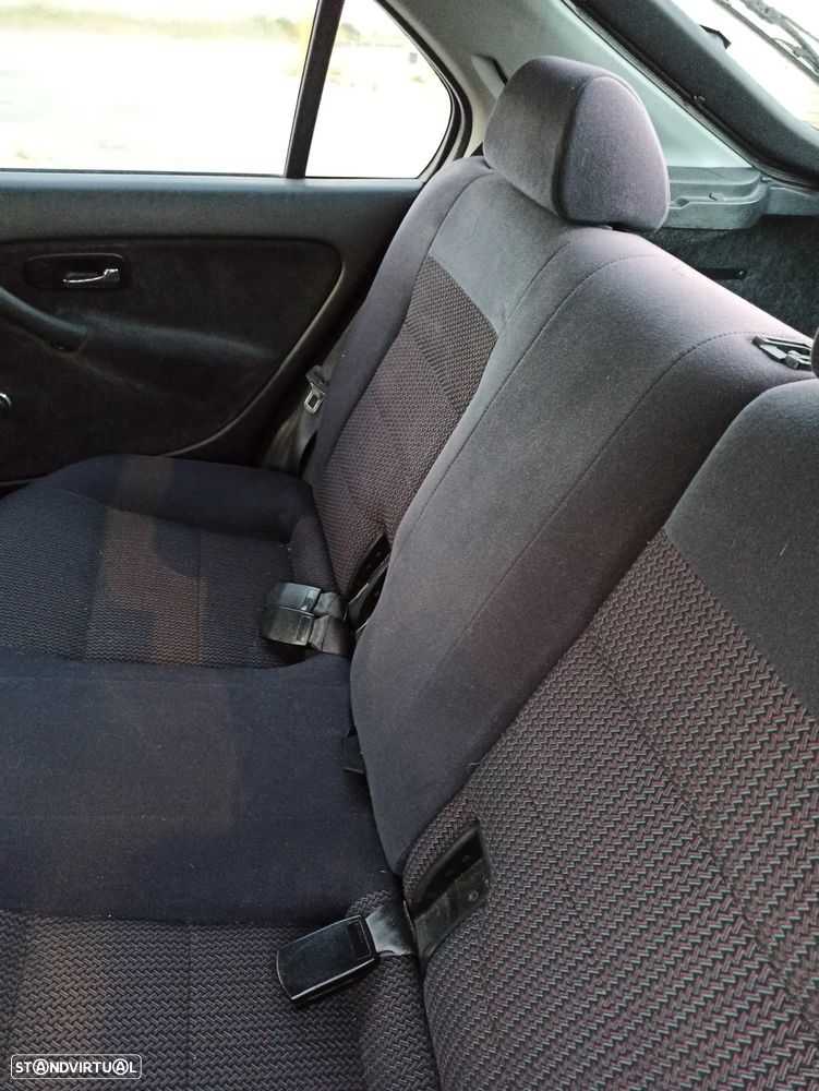 Honda Civic 1.5i - 9