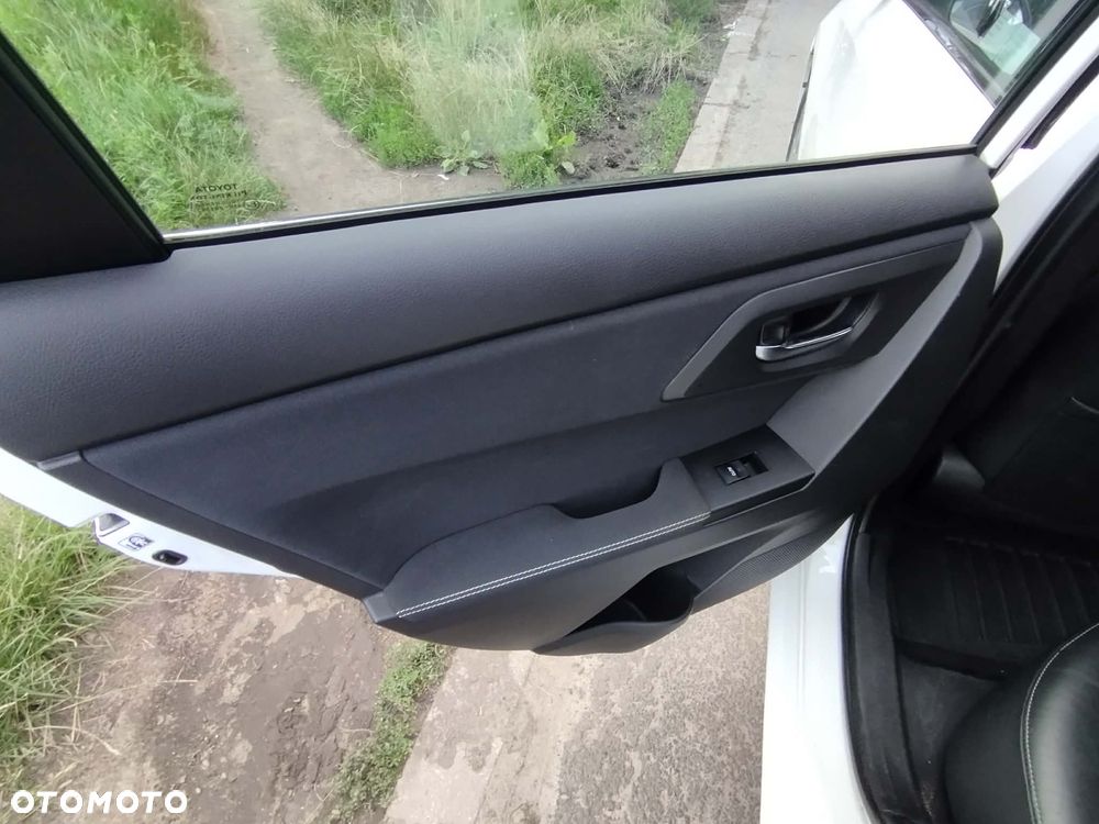 Toyota Auris 1.6 Dynamic - 14