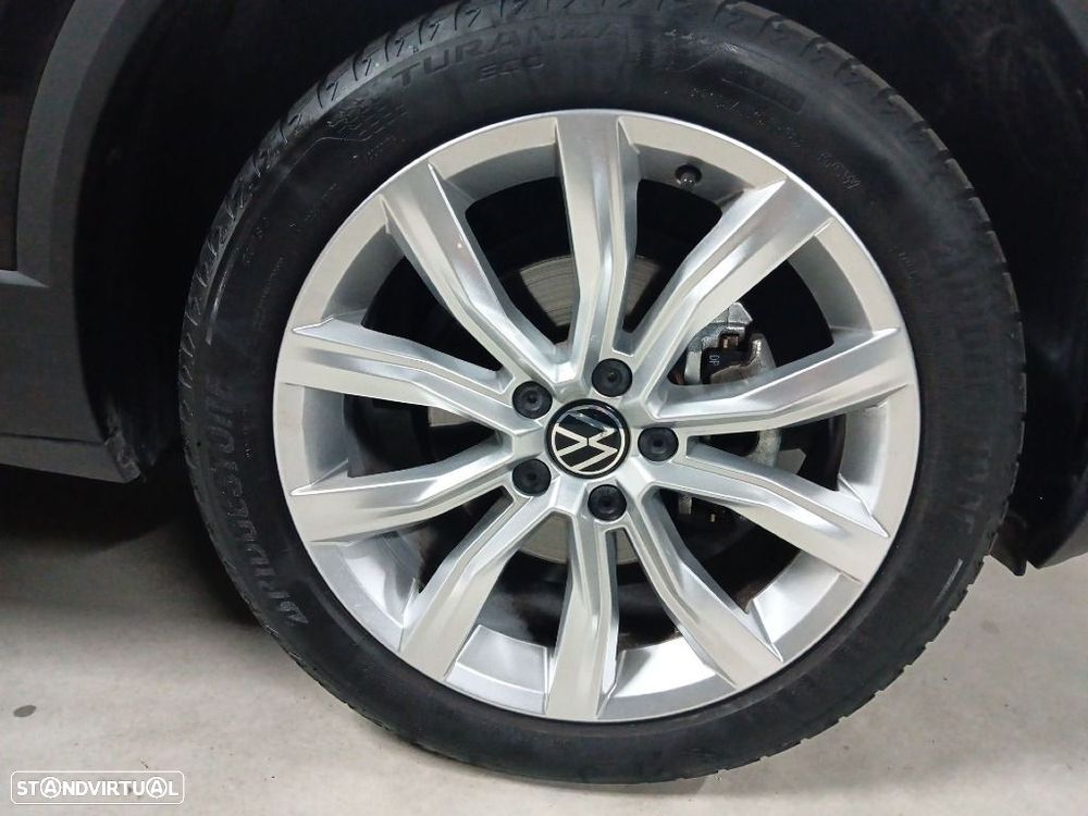 VW T-Roc 1.5 TSI Urban DSG - 38