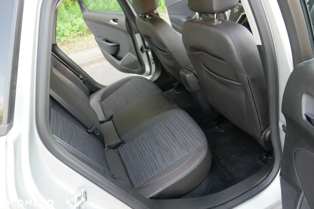 Opel Astra - 20