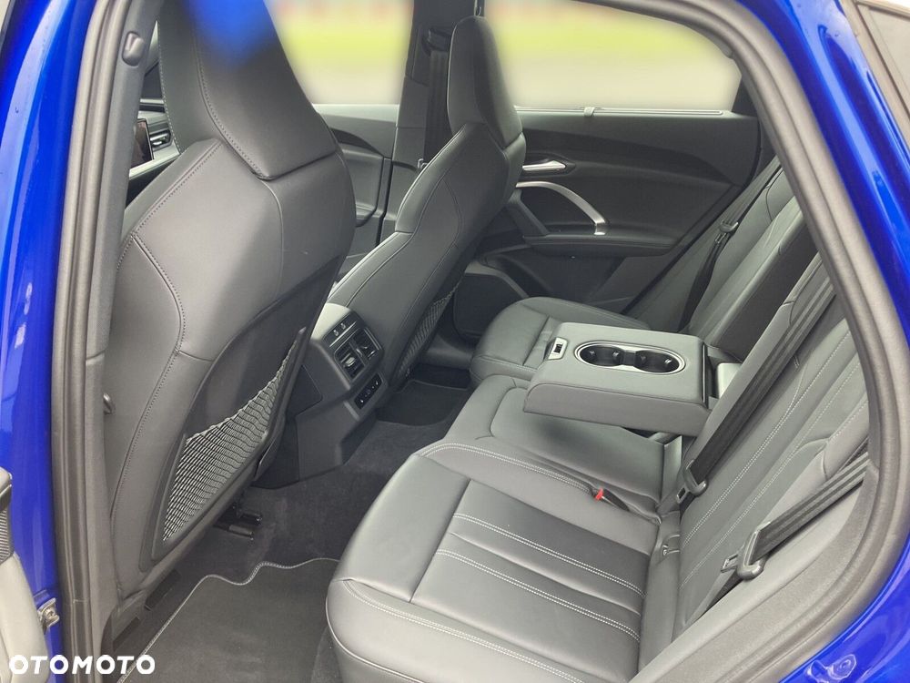 Audi Q5 Sportback - 24