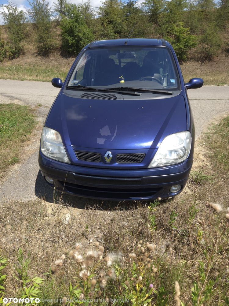 Renault Scenic - 1
