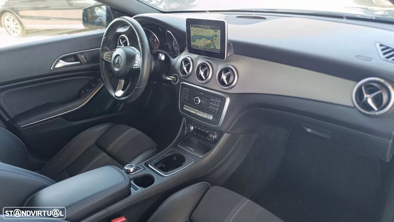 Mercedes-Benz CLA 220 d Aut. - 14