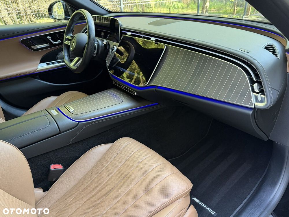Mercedes-Benz Klasa E 220 d mHEV 4-Matic AMG 9G-Tronic - 23