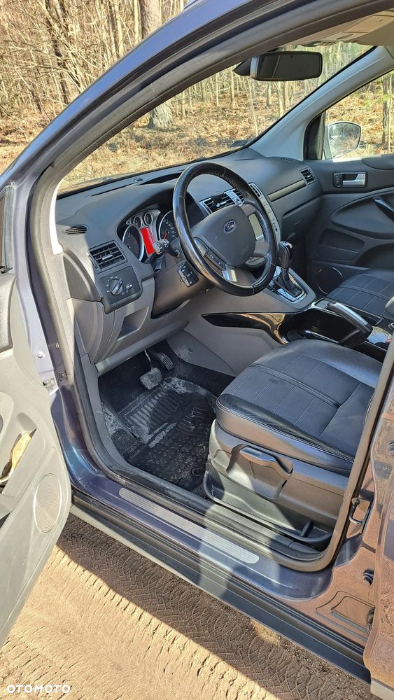 Ford Kuga 2.0 TDCi 4x4 Titanium - 7