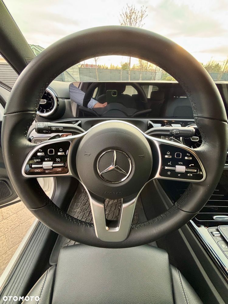 Mercedes-Benz Klasa A 180 7G-DCT - 18