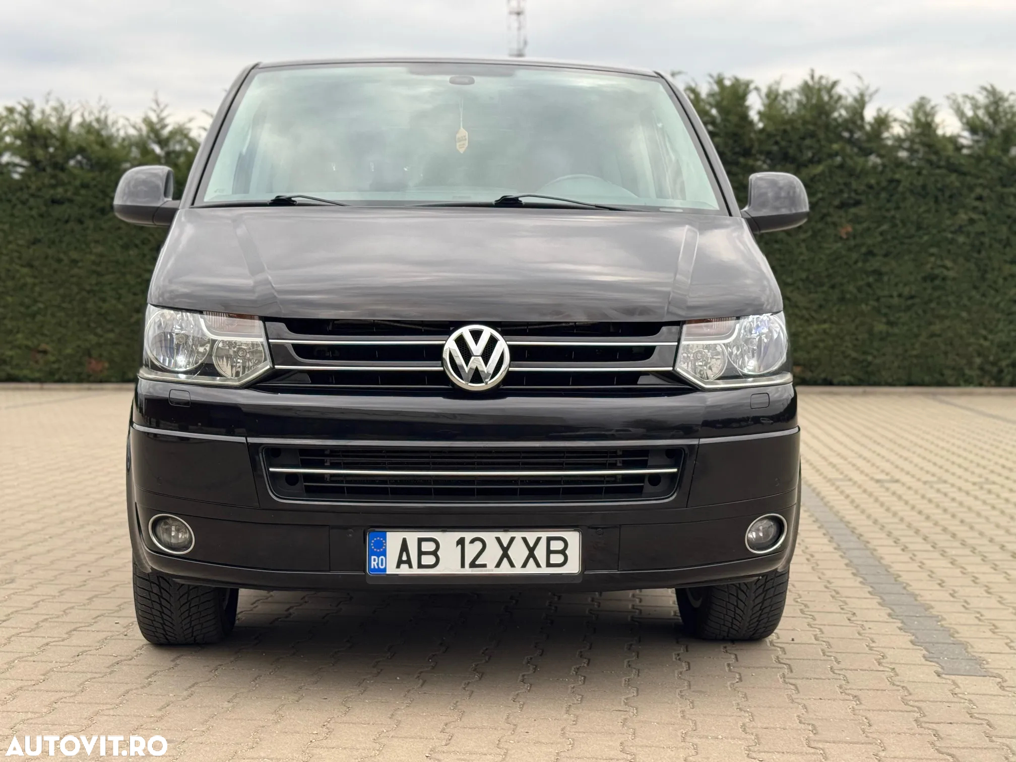Volkswagen Multivan - 12