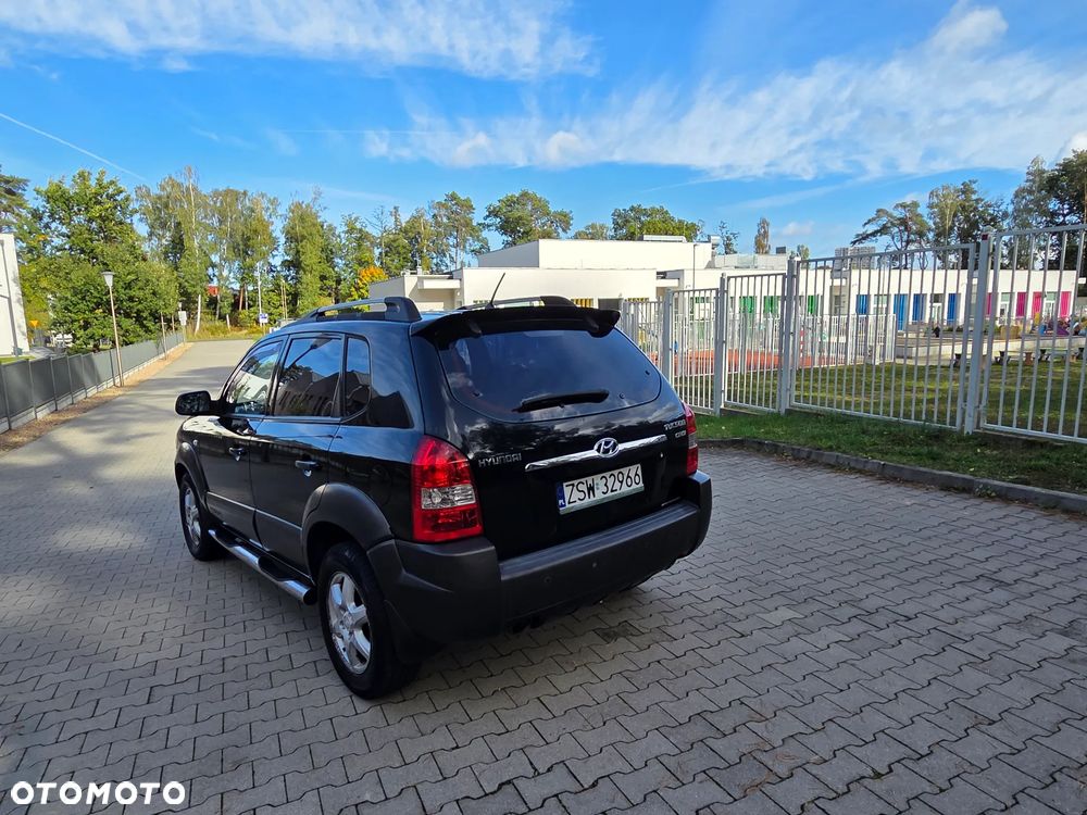 Hyundai Tucson 2.0 CRDi Elegance + - 19