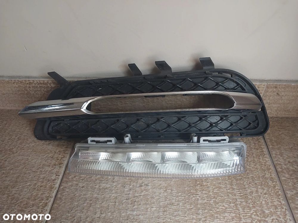 kratka zderzaka chrom halogen  mercedes W212  e-klasa - 1