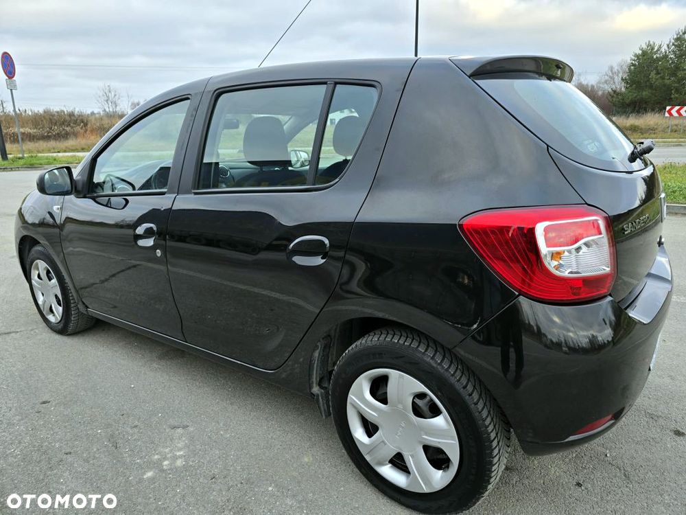 Dacia Sandero 1.2 16V Laureate - 8
