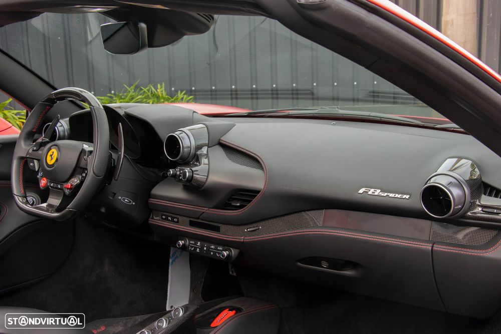 Ferrari F8 Tributo Standard - 46