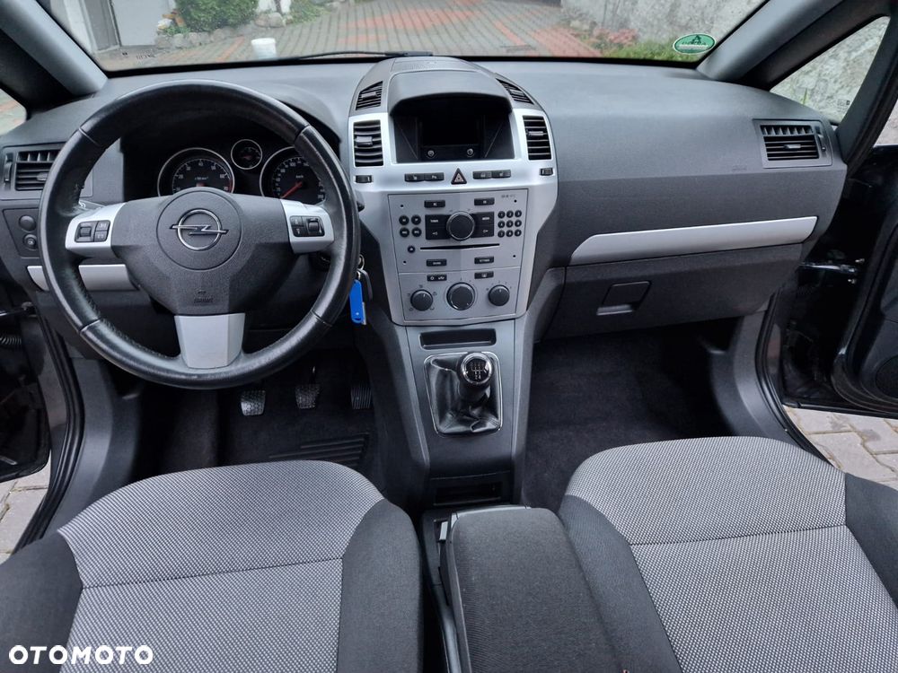Opel Zafira - 14