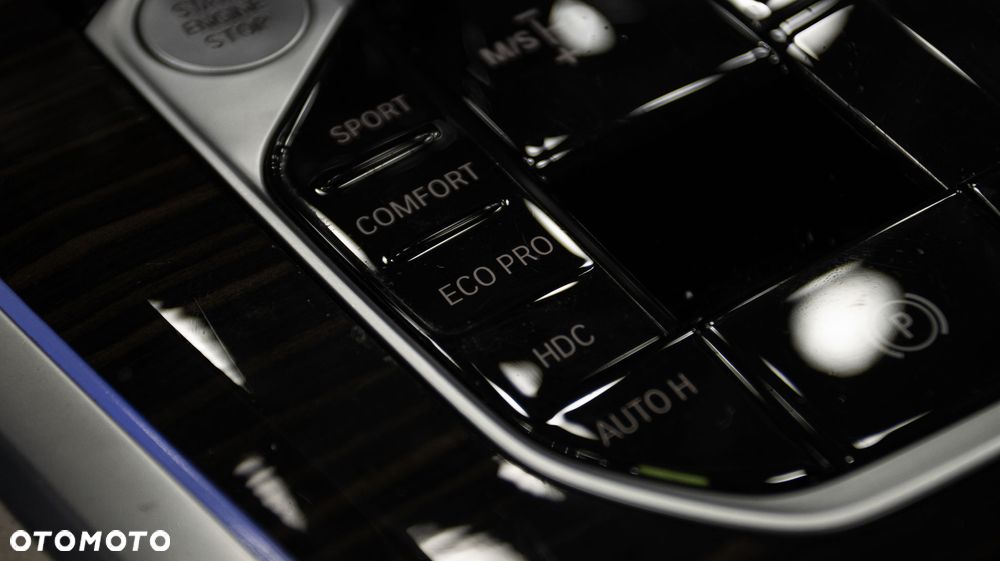 BMW X5 xDrive30d mHEV - 27