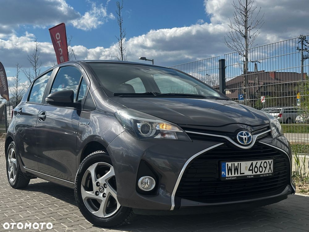 Toyota Yaris Hybrid 100 Selection Passion - 1
