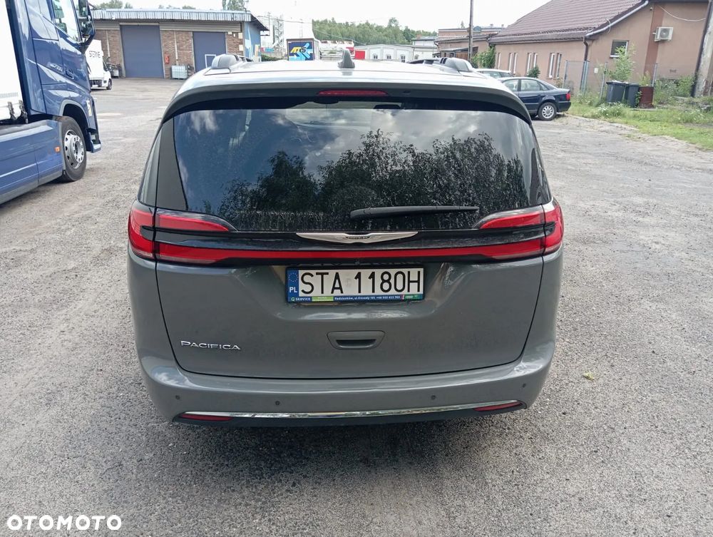 Chrysler Pacifica - 14