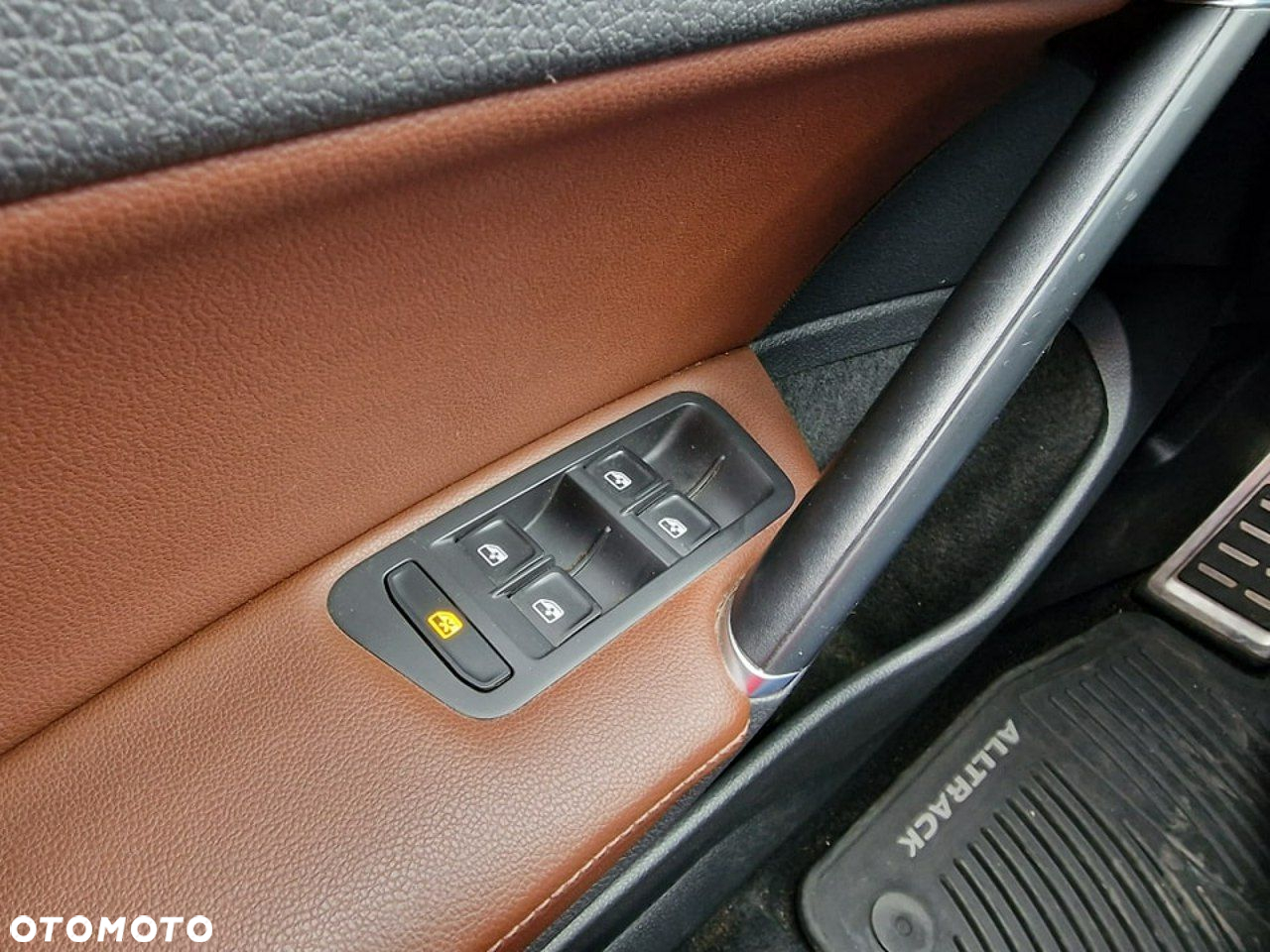 Volkswagen Golf - 11