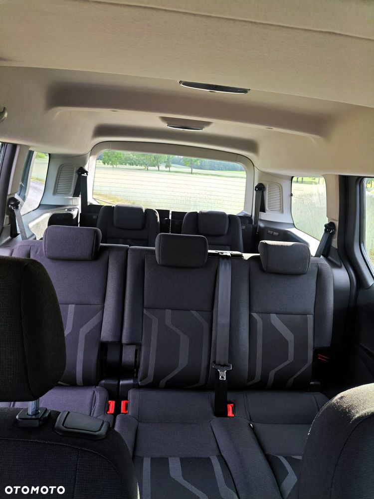 Ford Tourneo Connect Gr 1.5 TDCi Trend - 16