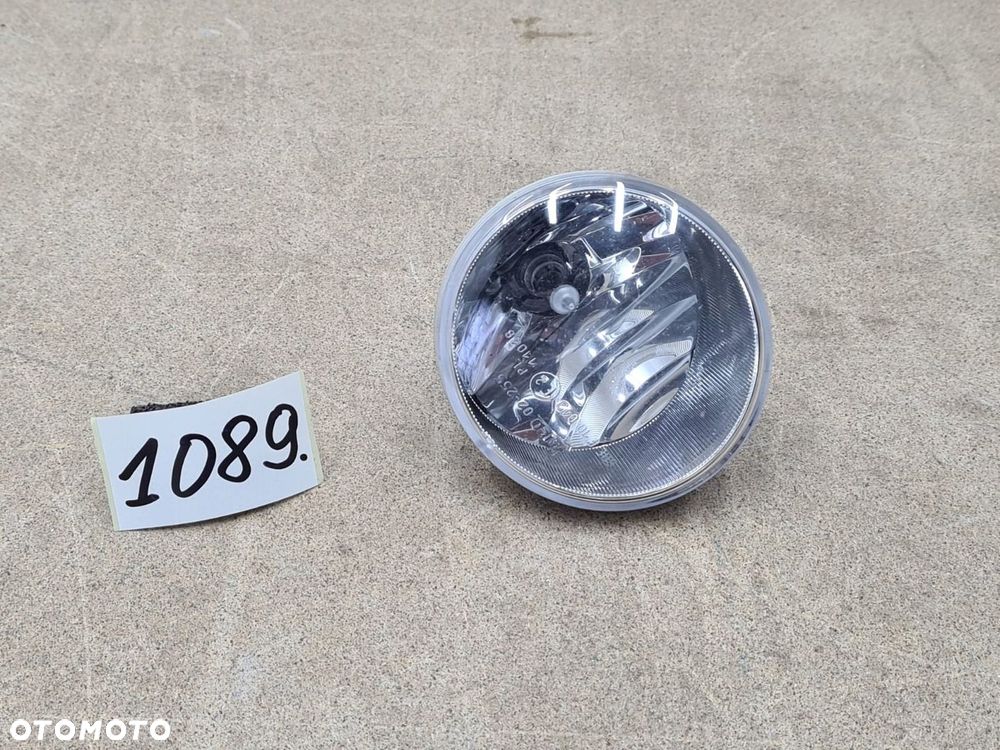 TOYOTA YARIS AURIS CH-R VERSO AVENSIS HALOGEN LEWY - 1