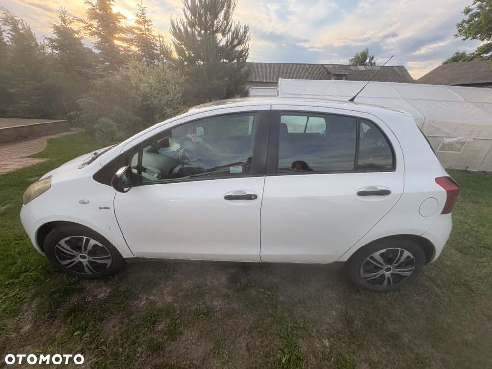 Toyota Yaris 1.4 D-4D Terra - 2