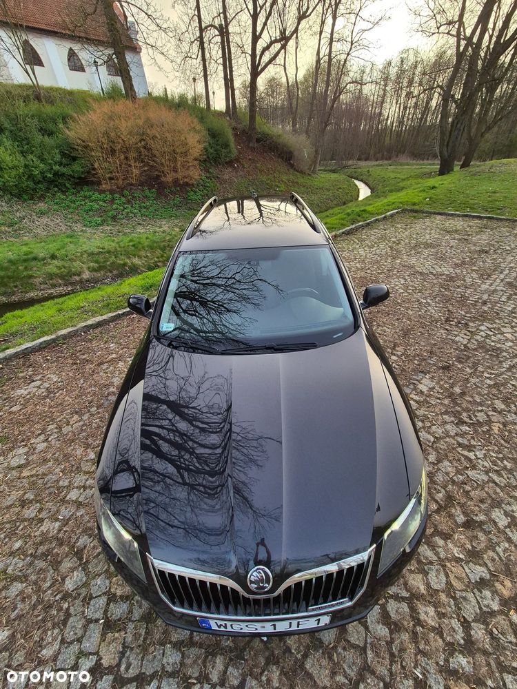 Skoda Superb 1.6 TDI GreenLine - 2