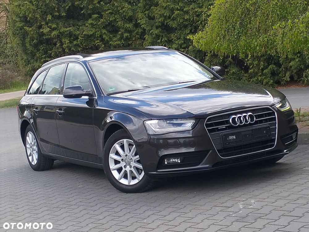 Audi A4 Avant 2.0 TDI DPF quattro Attraction - 2