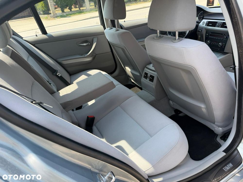 BMW Seria 3 - 30