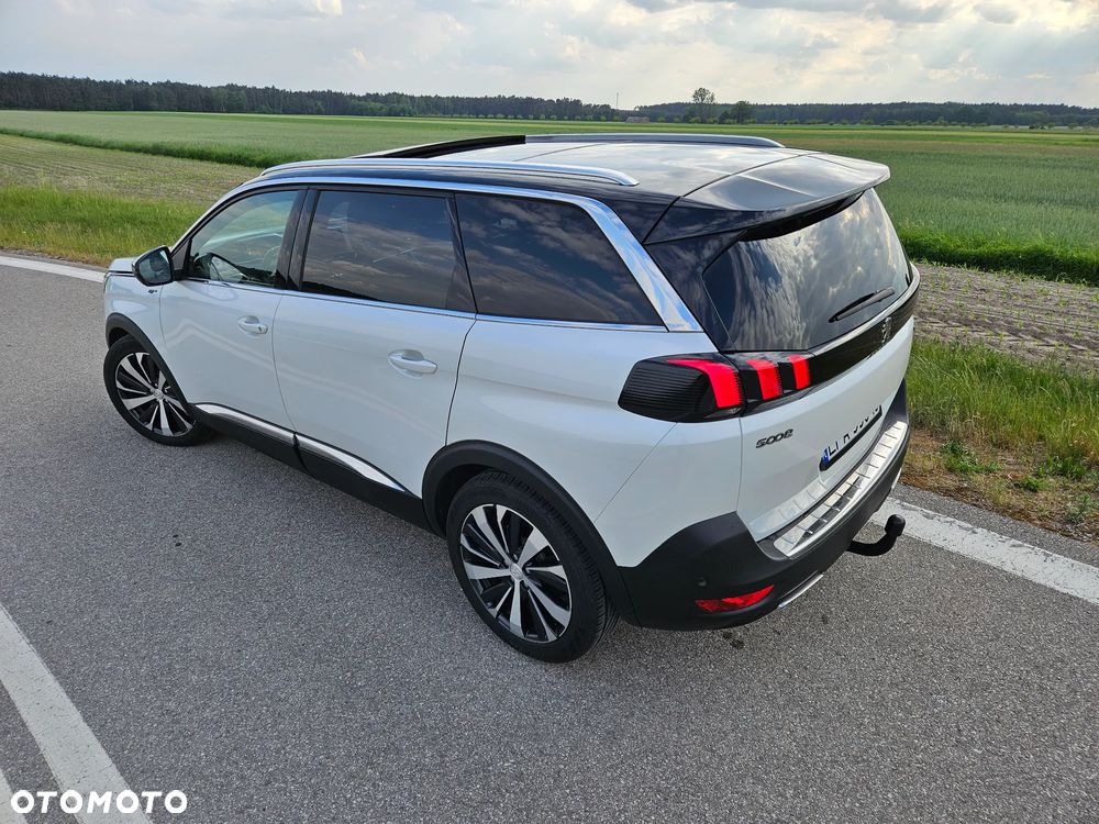 Peugeot 5008 - 5