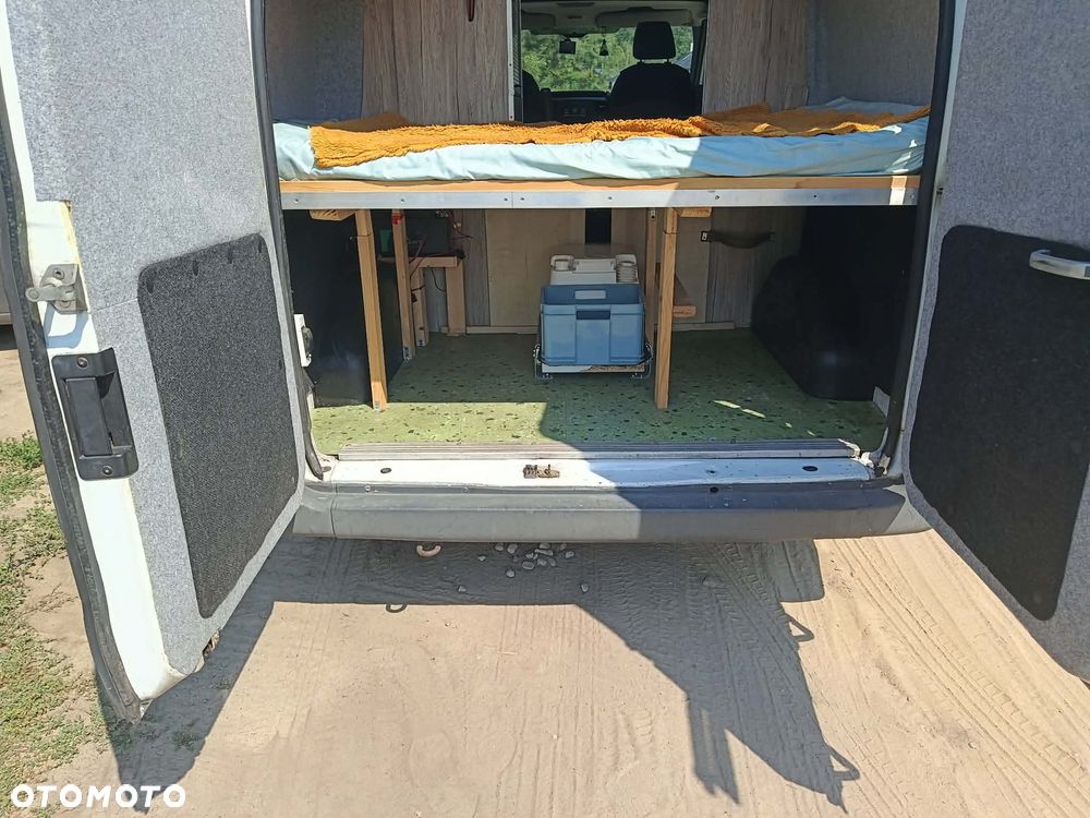 Ford Transit - 18