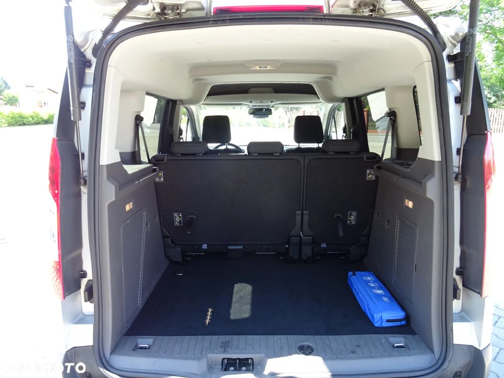 Ford Tourneo Connect 1.5TDCi Start-Stop Titanium - 19