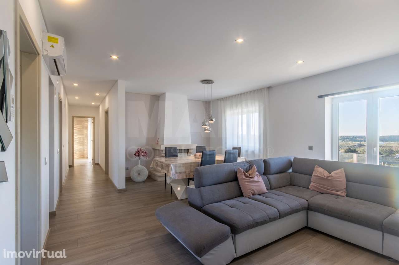 Propriedade com 3 apartamentos e piscina em Óbidos - Grande imagem: 3/50