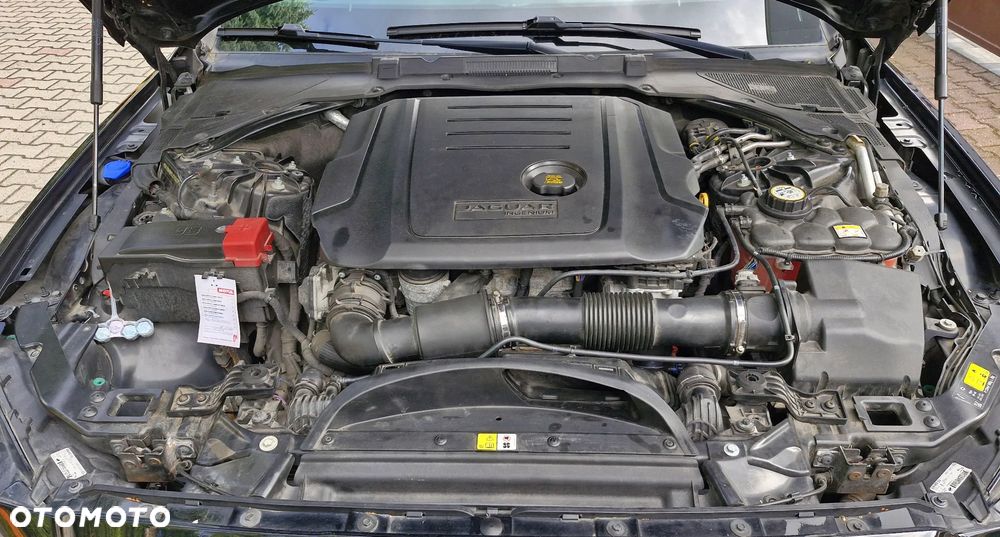 Jaguar XF 2.0 i4D Prestige - 13