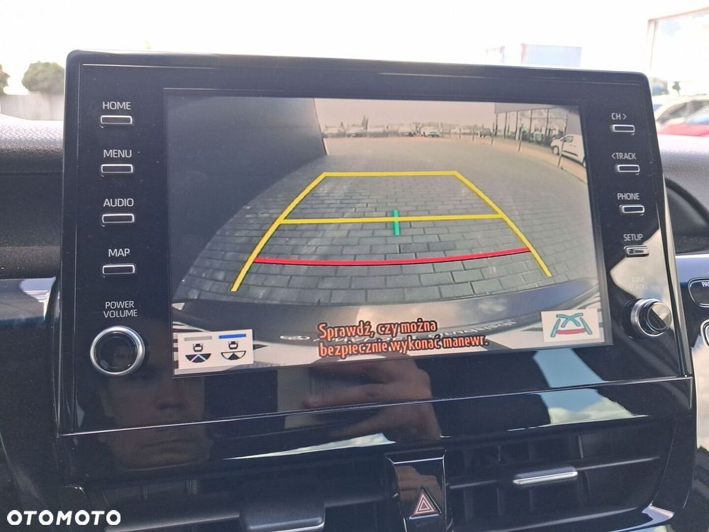 Toyota Camry 2.5 Hybrid Executive CVT - 26