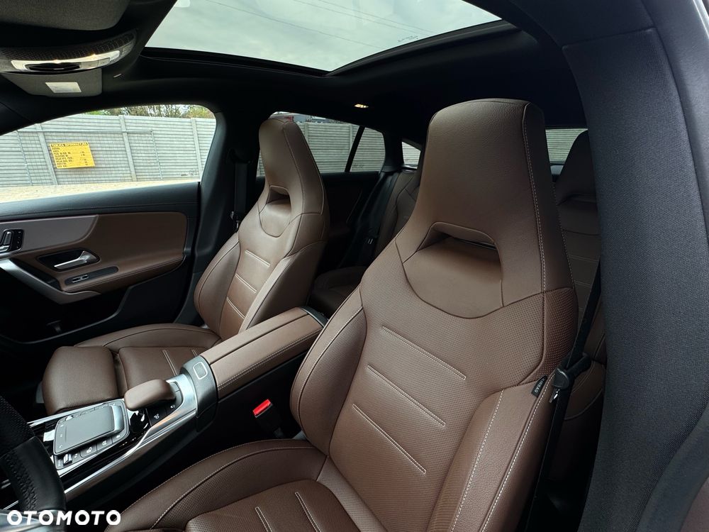 Mercedes-Benz CLA AMG 35 4-Matic 7G-DCT - 11